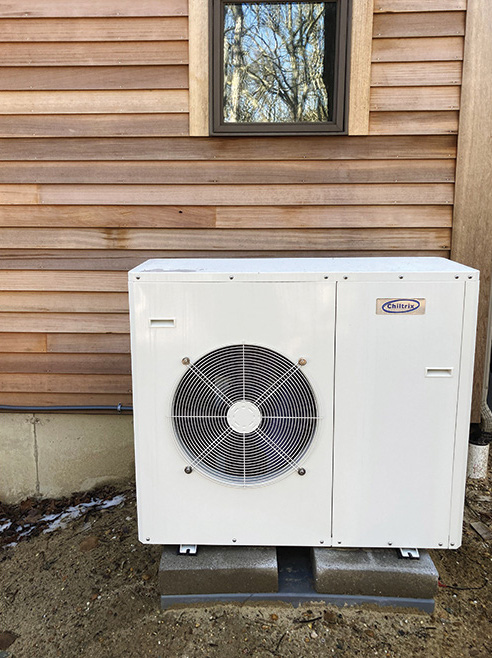 Outdoor Heat Pump